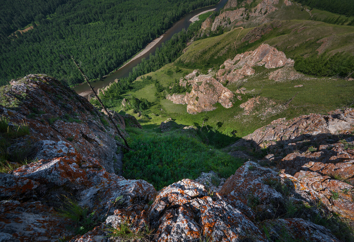 * - Александр Иванов