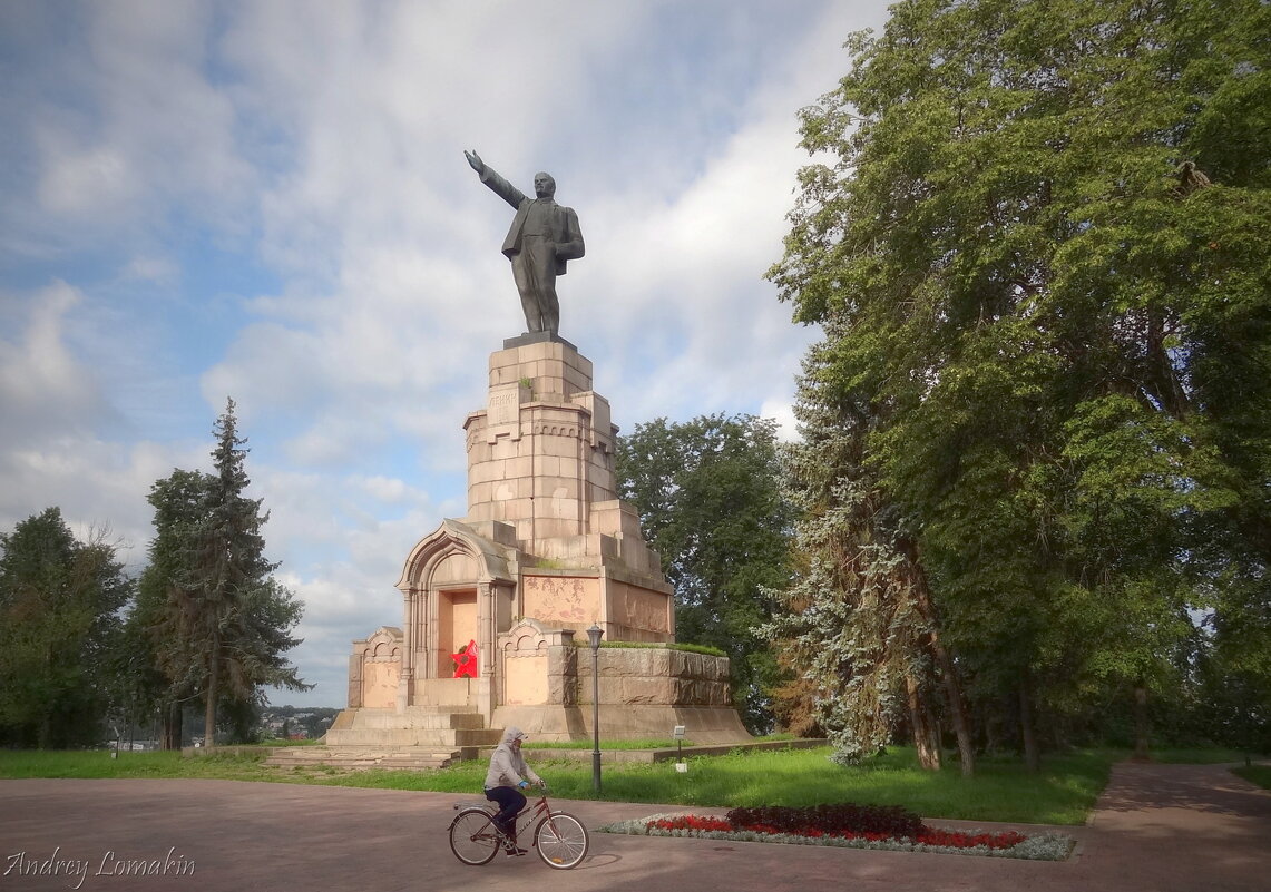 памятник Ленину в Костроме - Andrey Lomakin