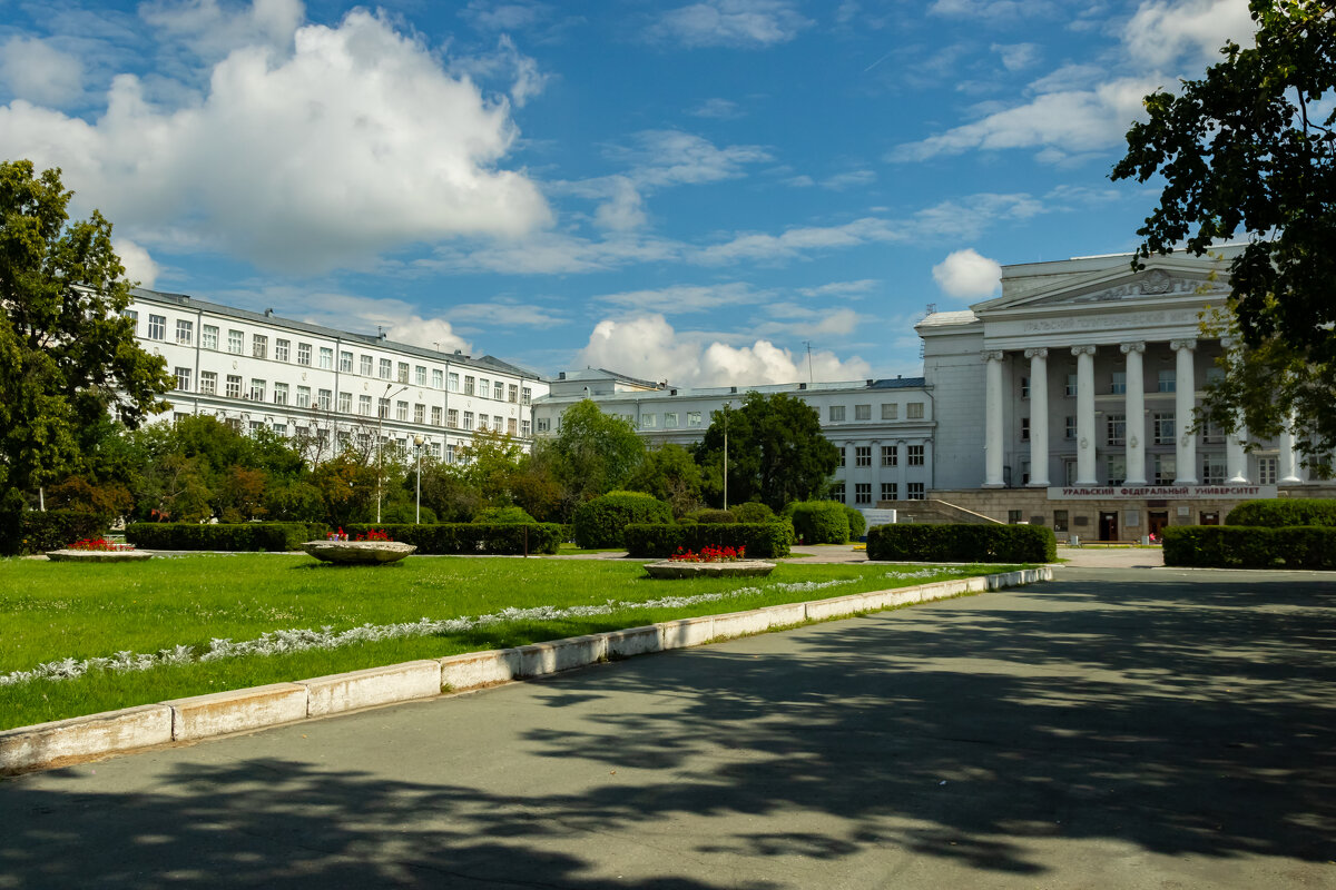 Фото.04.08.2024. Екатеринбург. УПИ - Михаил Пименов