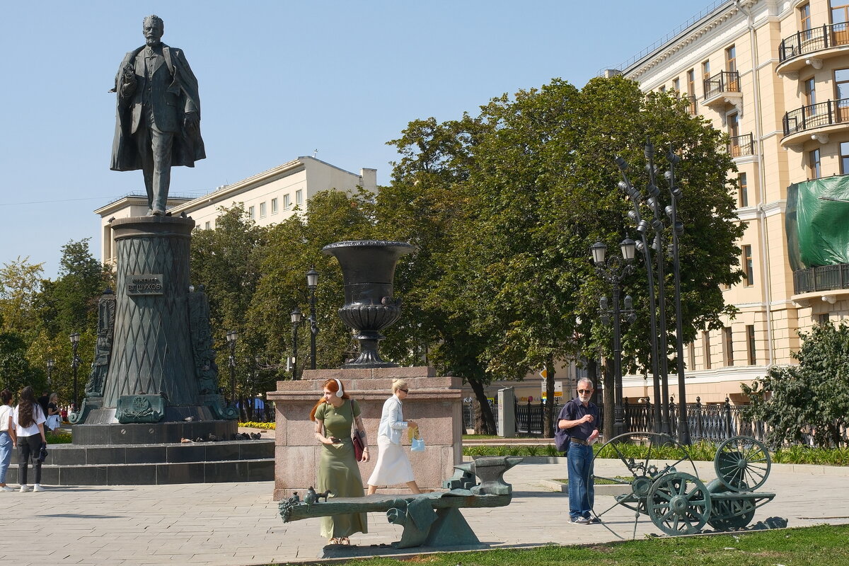 Сретенский бульвар - Лютый Дровосек