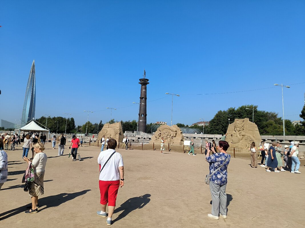 В парке 300-летия Петербурга. - Ольга 