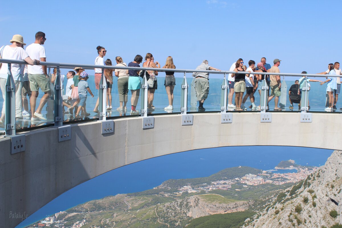 "Skywalk"-стеклянная смотровая площадка - Светлана Баталий