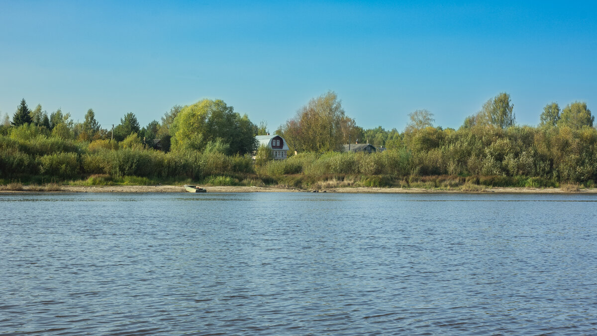 The village of Pakhotino from the side of the Sukhona River on a September day | 5 - Sergey Sonvar