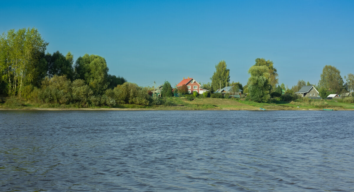 The village of Pakhotino from the side of the Sukhona River on a September day | 12 - Sergey Sonvar