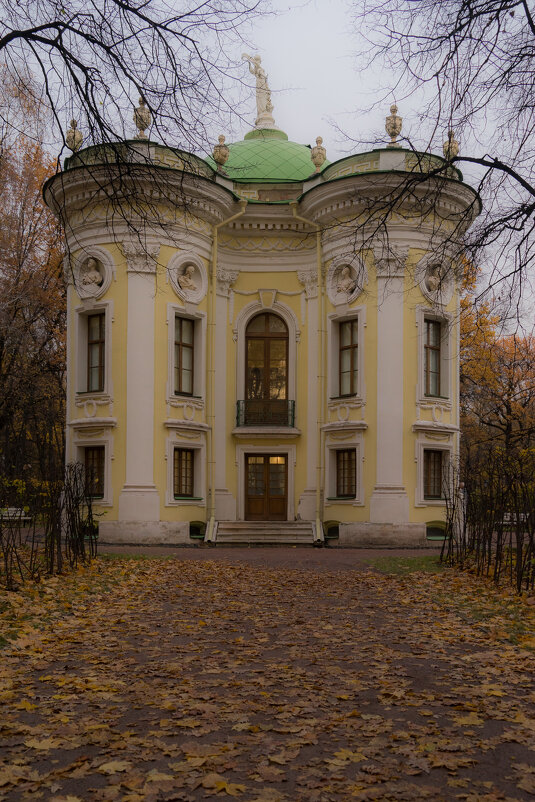 Осень в Кусково - Галина Бехметьева