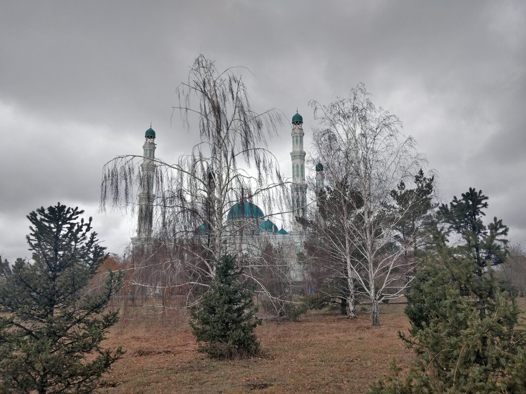 В городе нашем... - Андрей Хлопонин