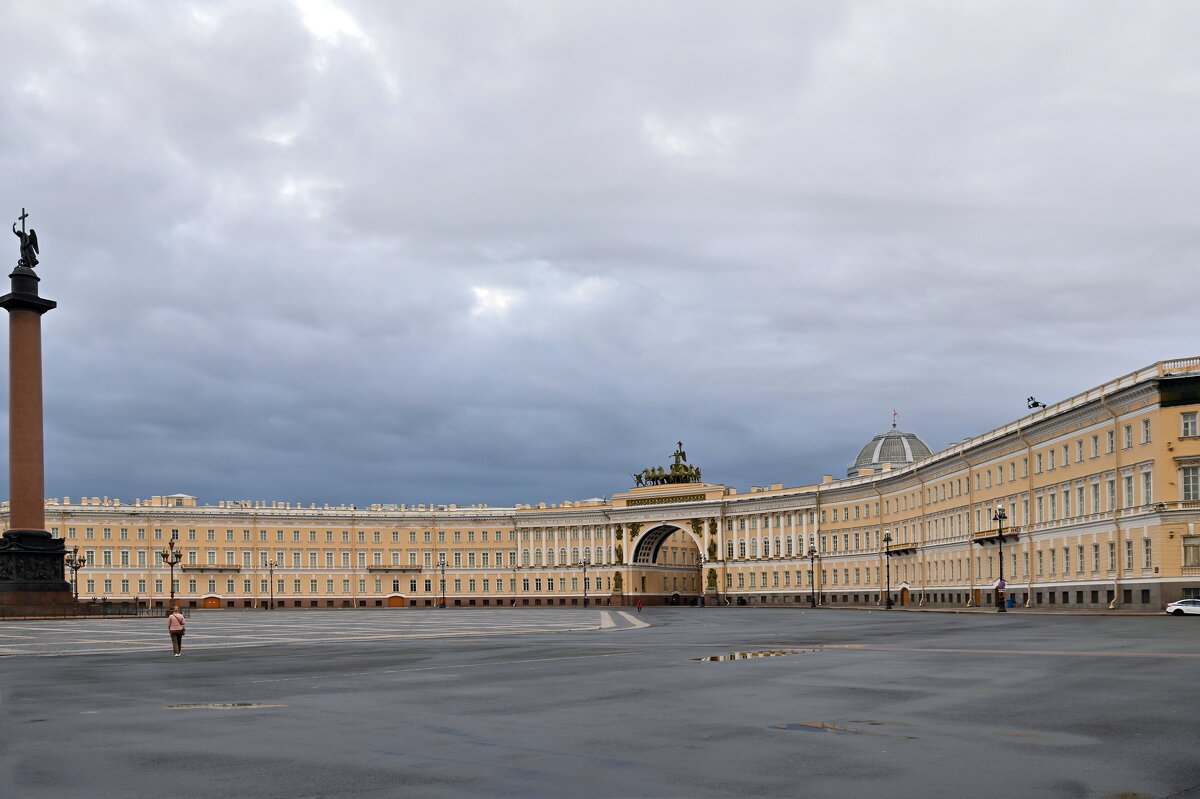 Утро на Дворцовой площади. СПБ. - Александр В.