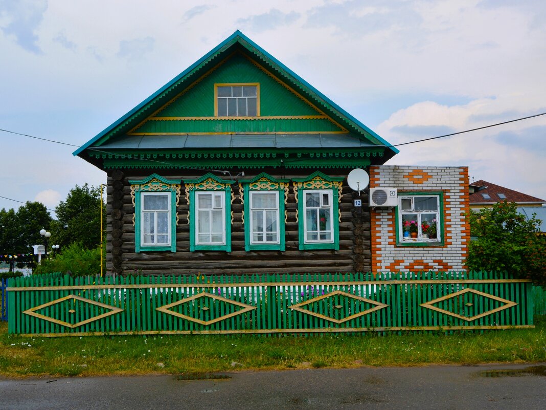 Мариинский Посад. Дом по ул. Московской 12. - Пётр Чернега