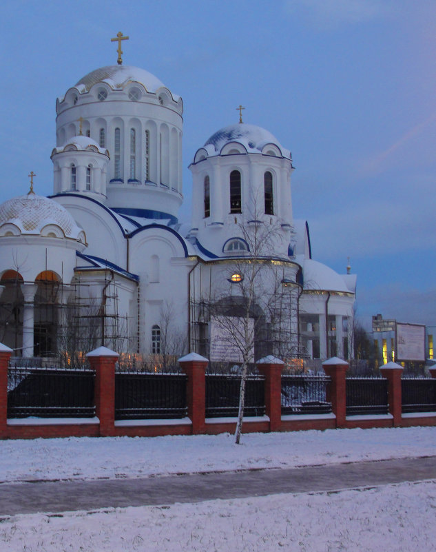 строящийся храм московских святых в Бибирево - елена брюханова
