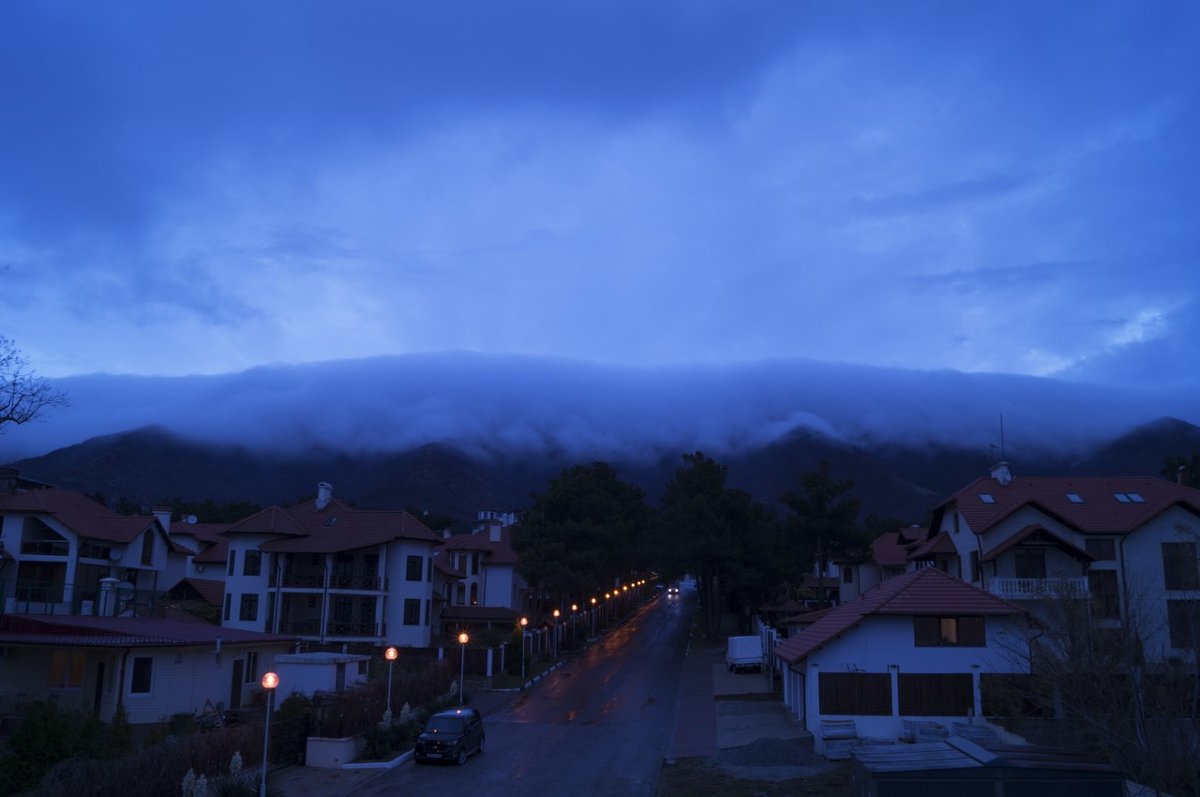 Гора в тумане - Рубен Диланян