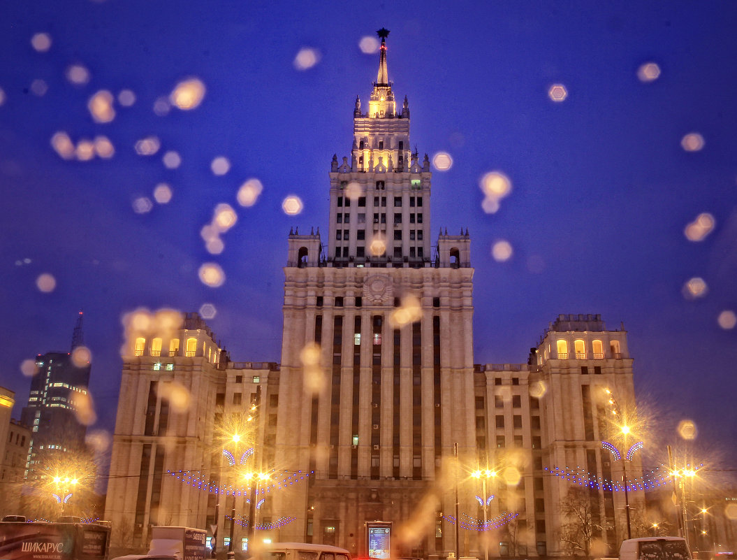 А в Москве.... снег... - Марина Назарова