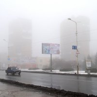 Туман в городе. :: Владимир Бекетов