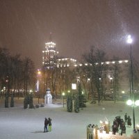 Снегопад в Рождественскую ночь :: Владимир Нев