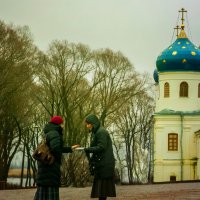 У стен Юрьева монастыря :: Лара Комплиментова
