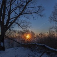 Зимний восход солнца :: Олег Самотохин