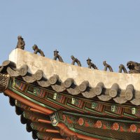 Фрагмент крыши императорского дворца. Сеул. :: Ева Такус 