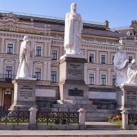 Памятник княгине Ольге :: Дмитрий С