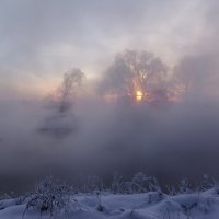 Зимний восход солнца :: Олег Самотохин