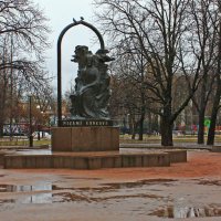 Памятник Низами. :: Александр Лейкум