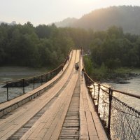 Мост через Катунь к озеру Ая. :: Олег Афанасьевич Сергеев
