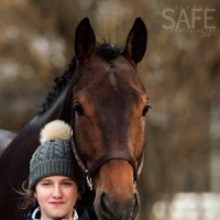 Не в седле счастье, а у плеча лошади. :: Alesya Safe