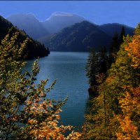 Озеро Рица осенью *** Lake Riza autumn :: Александр Борисов