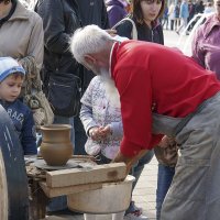 Вот горшок пустой, он предмет простой.... :: Анна Хрипачева