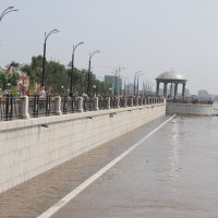 Наводнение - река Амур (Набережная) :: Евгений Уваров
