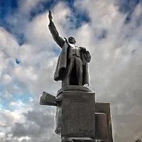 Ленин на броне... :: Сергей 