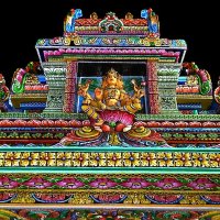Фрагмент индийского храма в Бангкоке :: Наталья Нарсеева