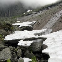 Снег на перевале :: Сергей Карцев