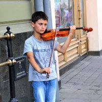 ...эта скрипка...город Львов... :: Ольга Нарышкова