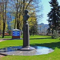 Памятник Палибину П.И. :: Александр Лейкум