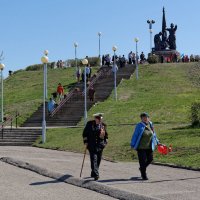 Окончен праздник, пора домой ... :: Валерий Шибаев