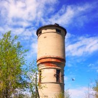 Старая водонапорная башня... :: Августина Ли