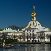 Петергоф - Большой дворец, корпус под гербом :: Олег Миндлин
