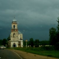 Первые капли дождя :: Валерий Викторович РОГАНОВ-АРЫССКИЙ