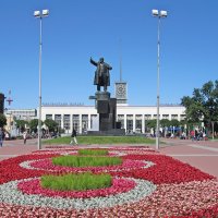 Памятник Ленину перед Финляндским вокзалом. :: Ирина 