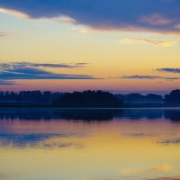 Рассвет на реке Белой :: Сергей Гундарь