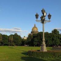Александровский сад, Исаакиевский собор и отражение Невы :: Альфия Еникеева