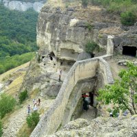 Пещерный город Чуфут-Кале :: Zinaida Belaniuk