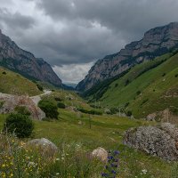 Ущелье Безенги :: Юрий Губков