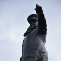 Памятник адмиралу Макарову Степану Осиповичу :: Александр Люликов