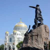 Памятник Макарову С.О. :: Галина (Stela) Кожемяченко