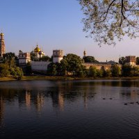 Новодевичий монастырь. Закат. :: Андрей Роговой