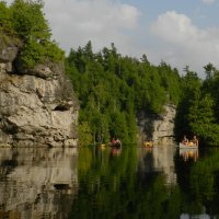 Вечерний моцион на озере Роквуд (Канада) :: Юрий Поляков
