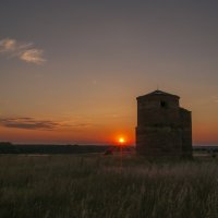 Старая башня :: Sergei Prikhodko
