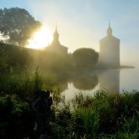 Кирилло-Белозерский монастырь утром в тумане :: Алексей Крупенников