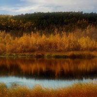 Осень в зеркале... :: Иван Солонинка