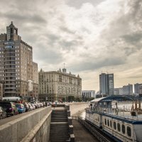 Прогулка по Москве :: Alexander Antonov